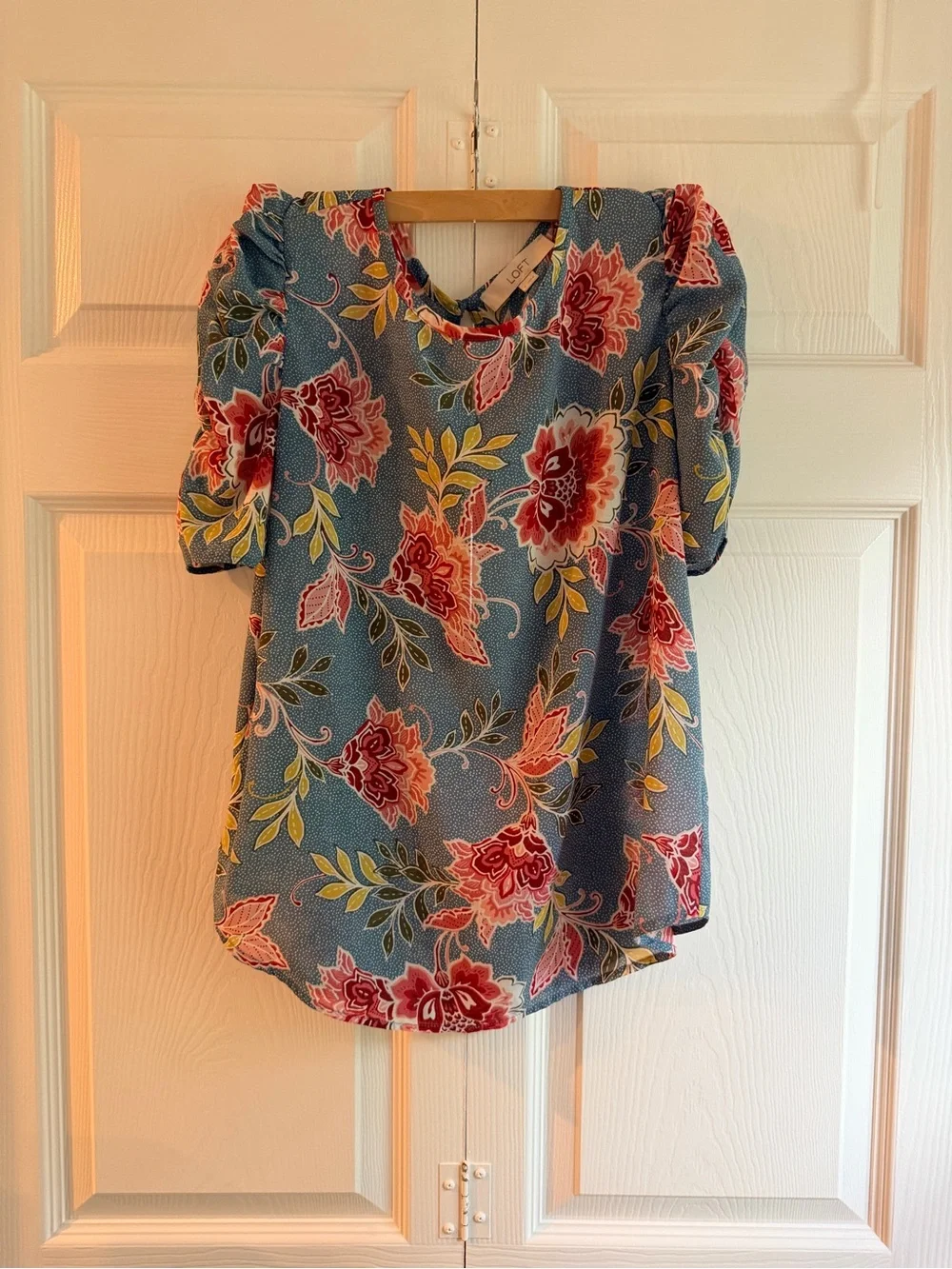 LOFT Blue Floral Puff-Sleeve Blouse